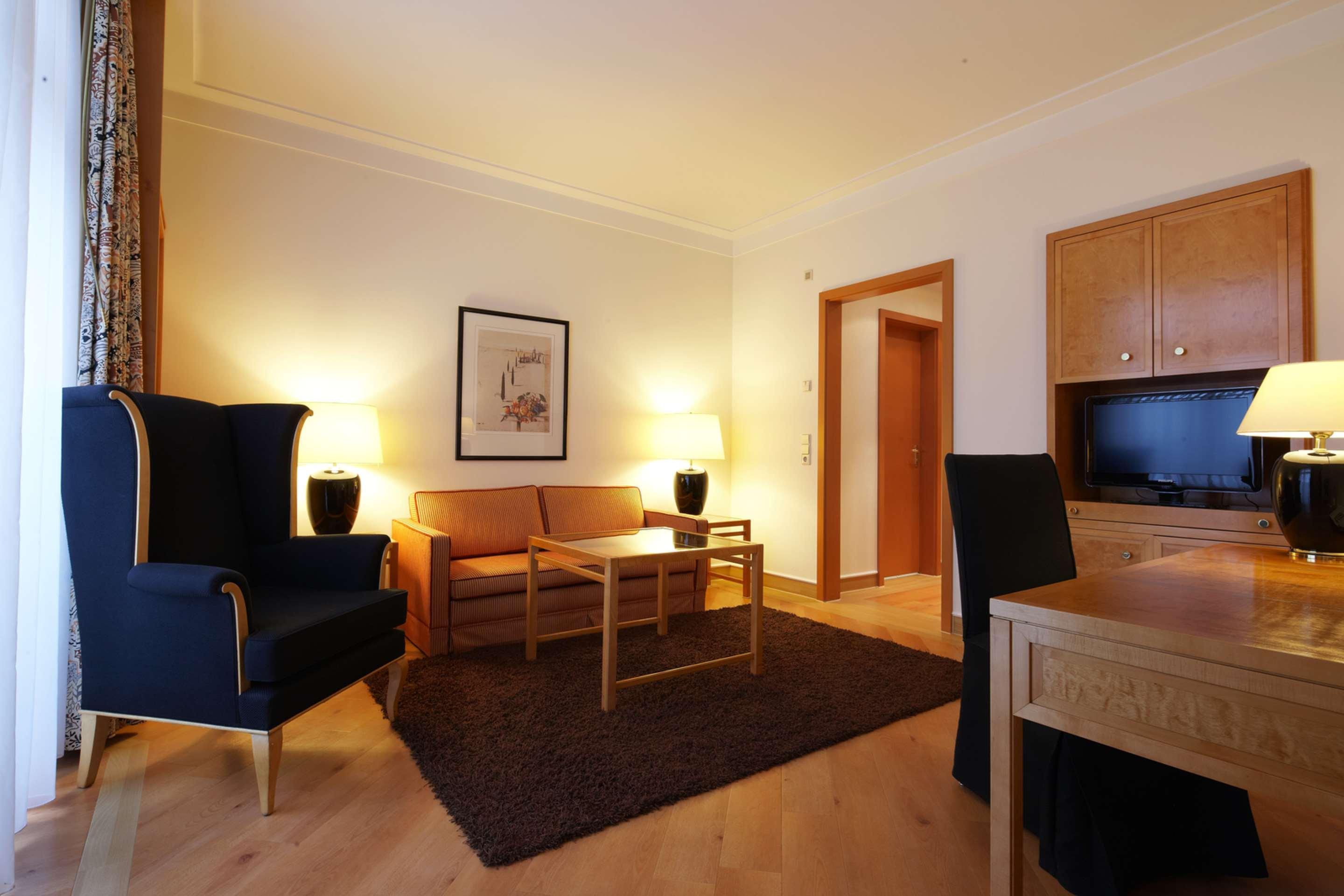 Steigenberger Hotel & Spa Bad Pyrmont Extérieur photo A typical apartment