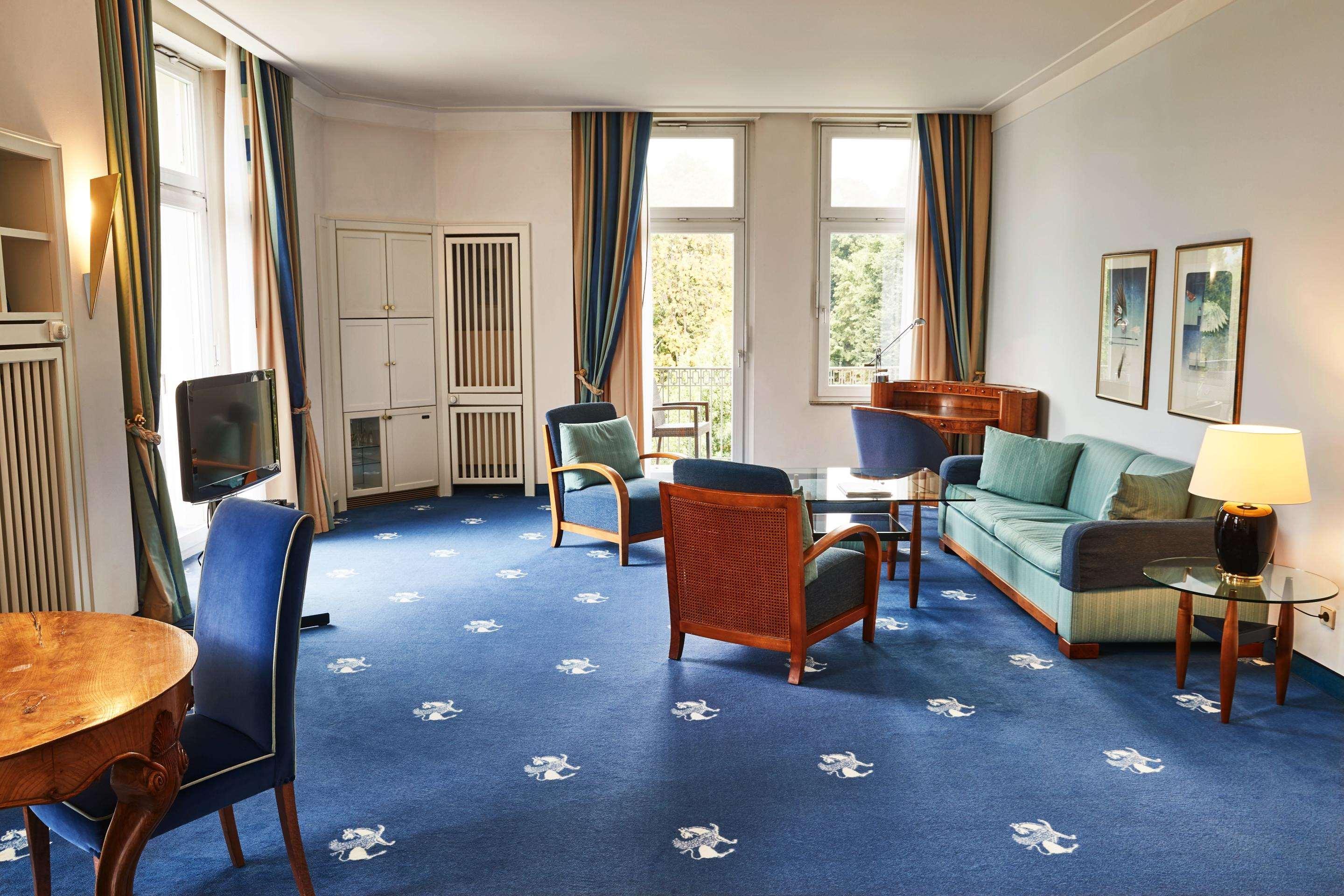 Steigenberger Hotel & Spa Bad Pyrmont Extérieur photo A suite at the Hotel de Saxe
