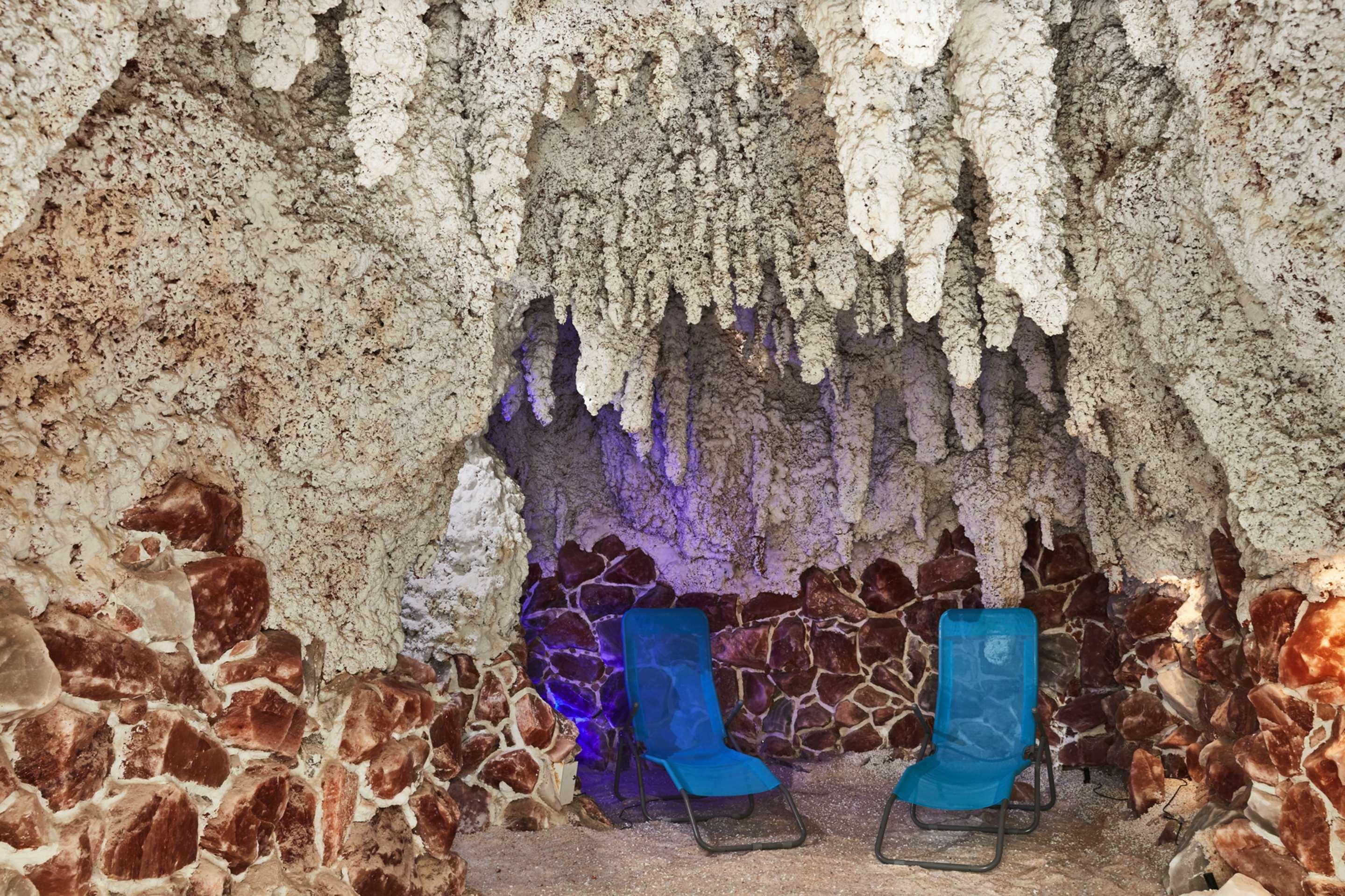 Steigenberger Hotel & Spa Bad Pyrmont Extérieur photo The Crystal Cave